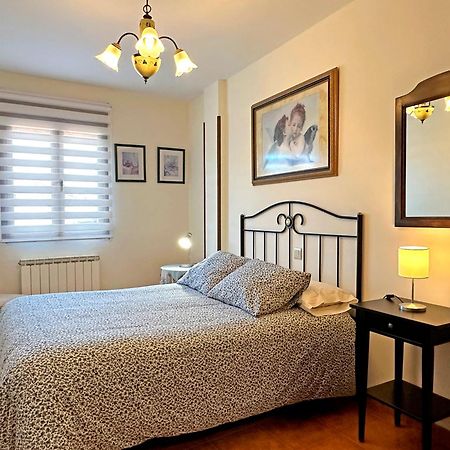 Casa Rural Las Condesas 산토 도밍고 드 실로스 외부 사진